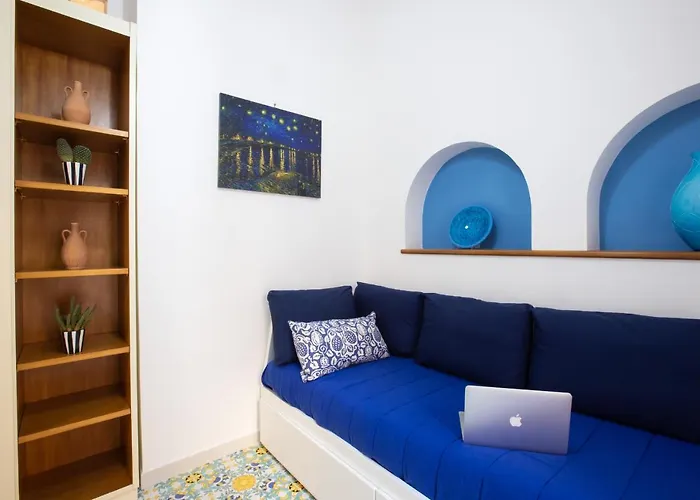 Brezza Marina-Old Holiday home *