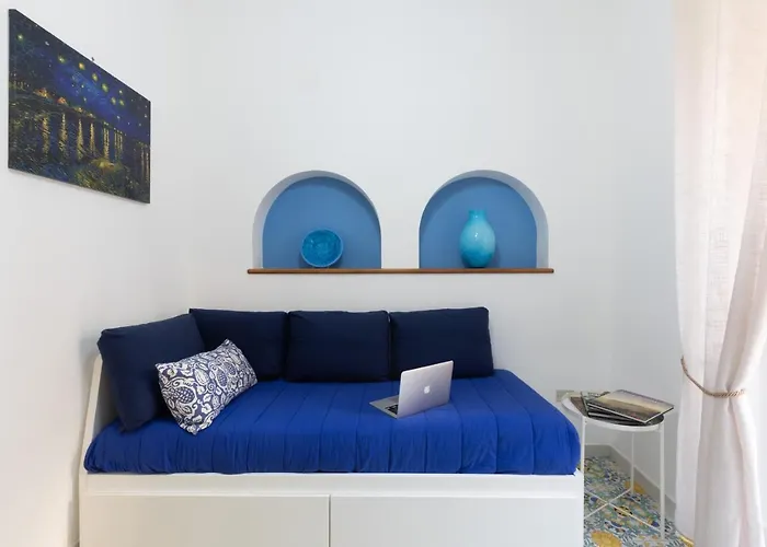 Brezza Marina-Old Holiday home *